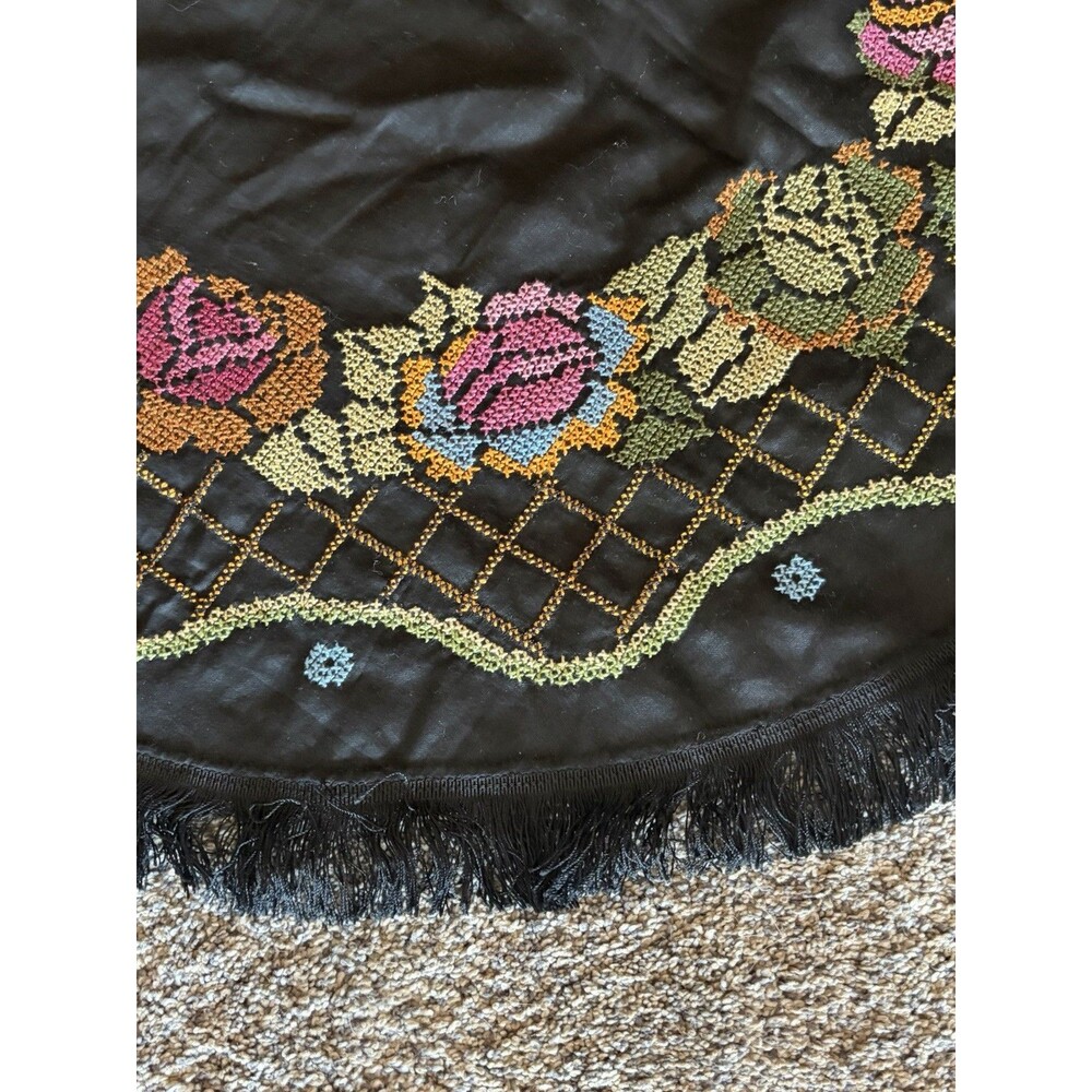 Vtg. Black Satin Multicolor Embroidered Flowers Fringe Tablecloth Round 35” Boho - Picture 7 of 14